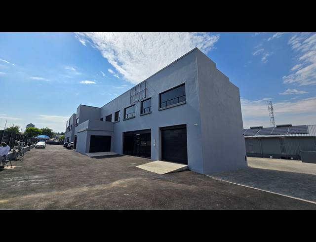 330M² RETAIL TO LET IN EASTLEIGH